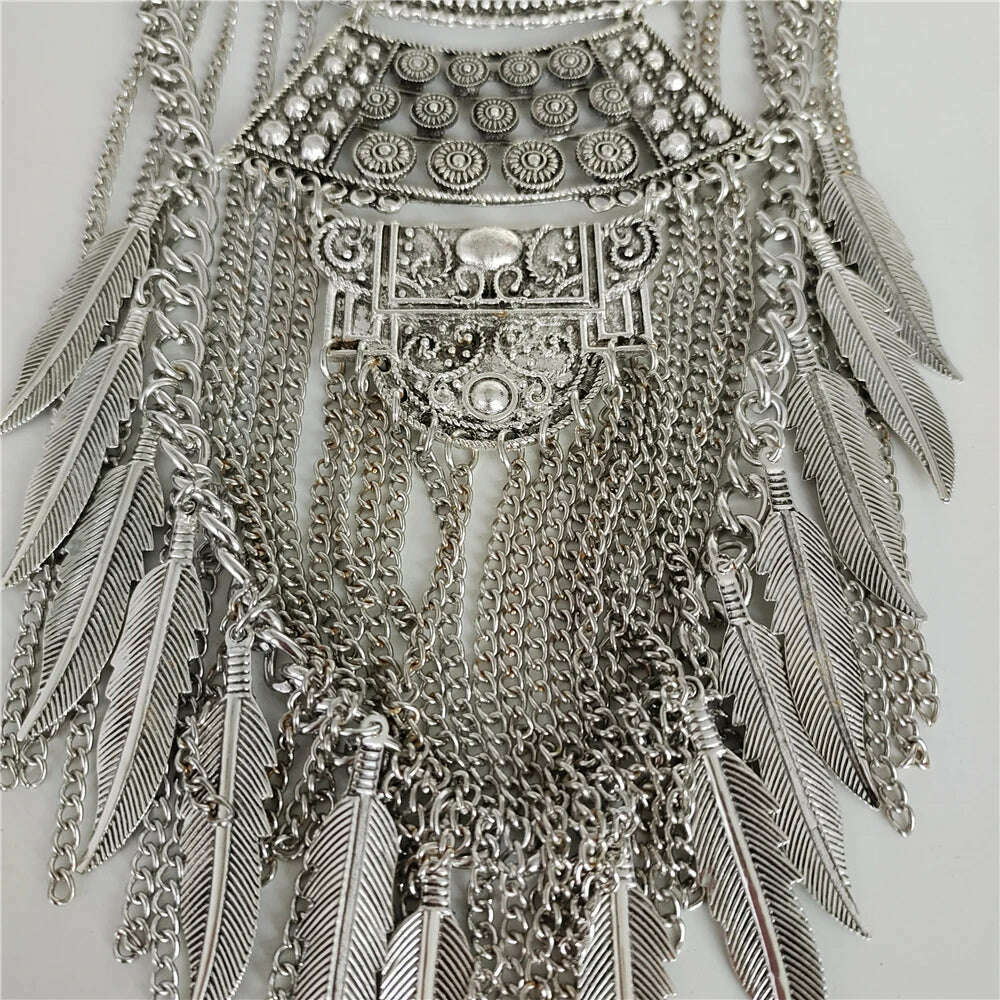 2024 New Indian Vintage Metal Chains Leaf Tassel Large Necklaces Pendants Women Punk Retro Silver Plated Statement Necklace Jewe