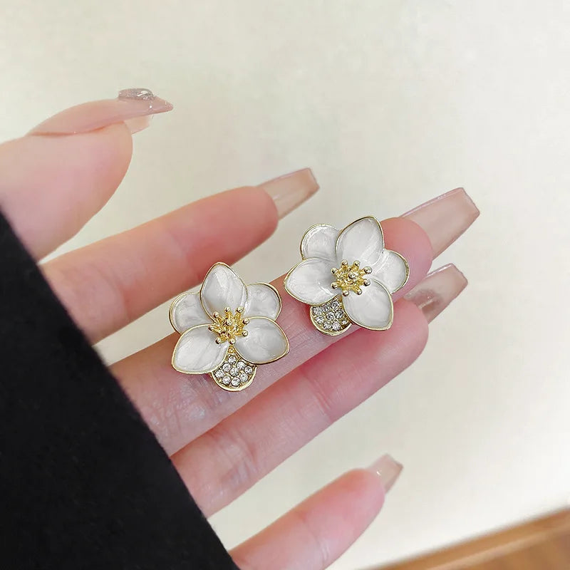 HUANZHI Enamel Pink Flower Stud Earring Irregular Petal Vintage Drip Oil Elegant Sweet Jewerly Gift for Women Girls