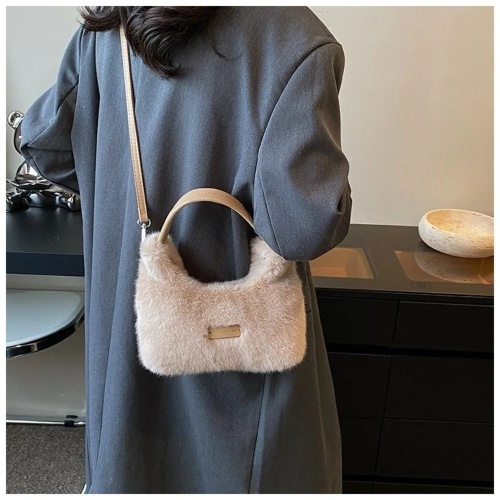 Winter New Luxury Faux Fur Ladies Shoulder Bag Soft Fluffy Female Crossbody Bag Solid Color Large Capacity Plush Tote Bag