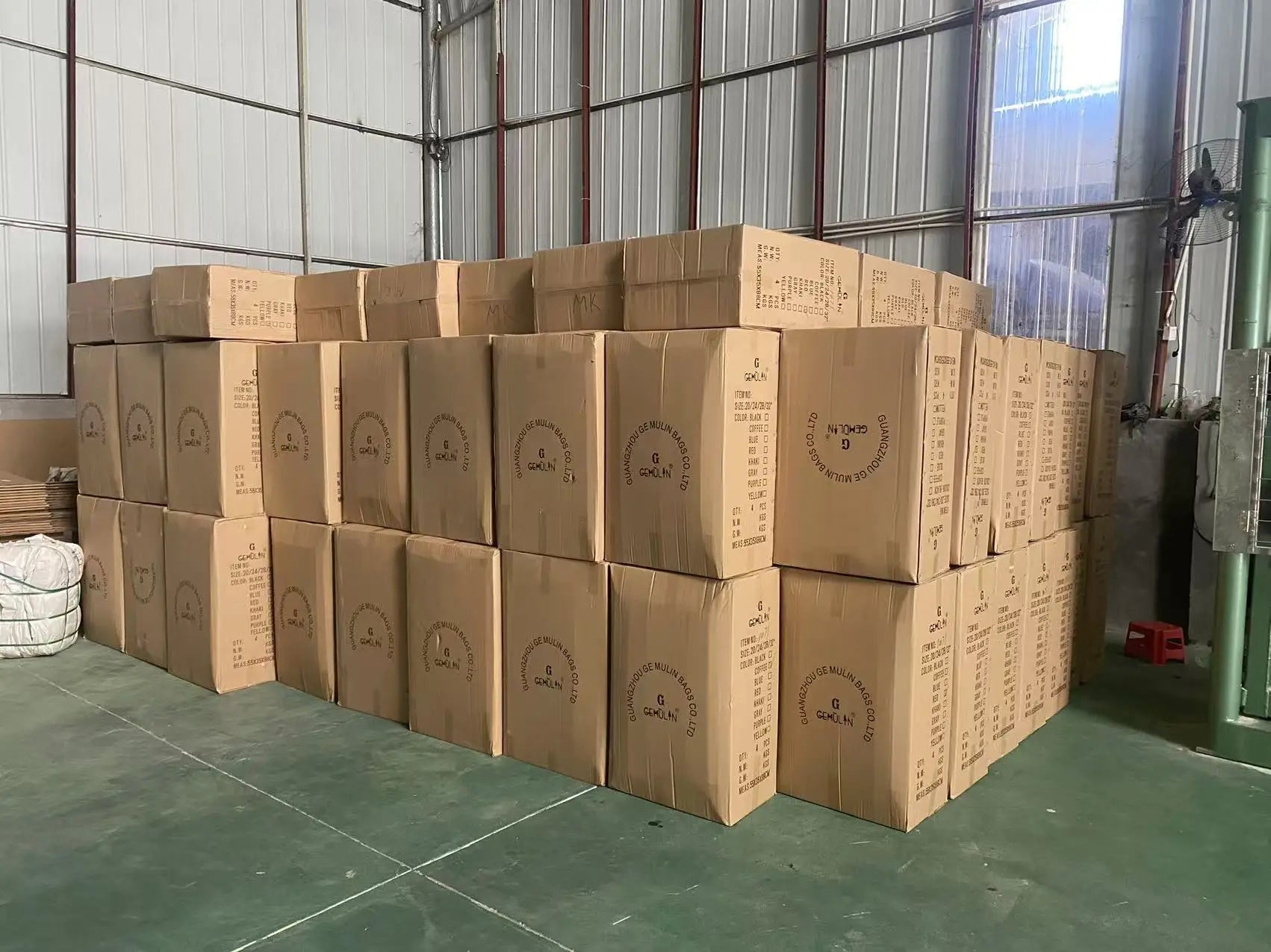 Deluxe Electric Scooter Luggage Children's Cabin Portable Smart Luggage Comfortable Seat Silver Trolley Multipurpose Bag...