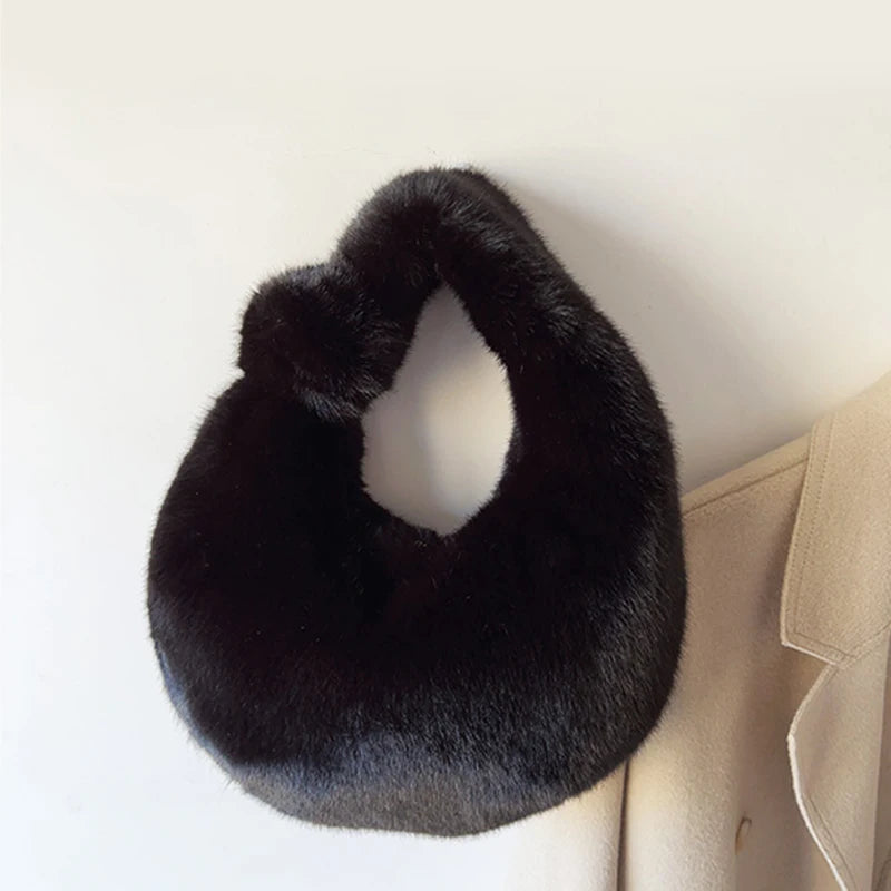 Solid Color Plush Dumpling Bag Simple Style Niche Design Faux Fur Handbag Tote Small Women's Underarm Hobo Bag
