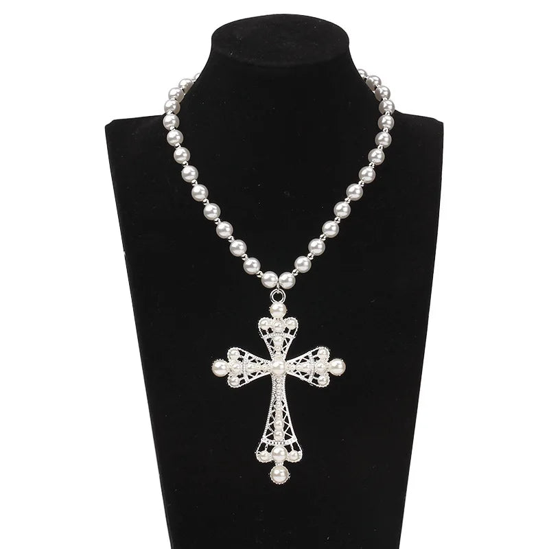 Exquisite and exaggerated punk necklace with a cross inspired pearl pendant, suitable for women's wedding parties