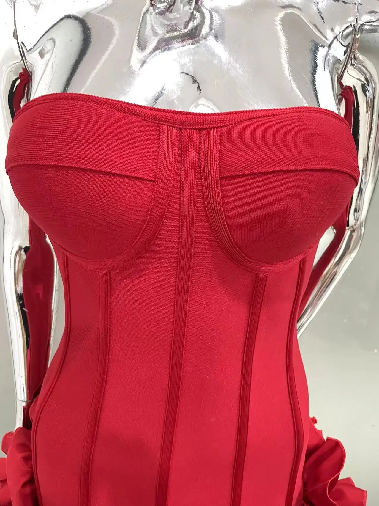 Red Color Women Sexy Strapless Ball Gown Mini Dress Celebrity Red Carpet Fashion Evening Party Celebrate Dress Wholesale