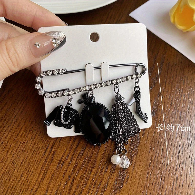 Vintage Fashion Black Crystal Sparkling Rhinestone Brooch Creative Lapel Pin Medieval Design Long Chain Brooches Autumn Winter