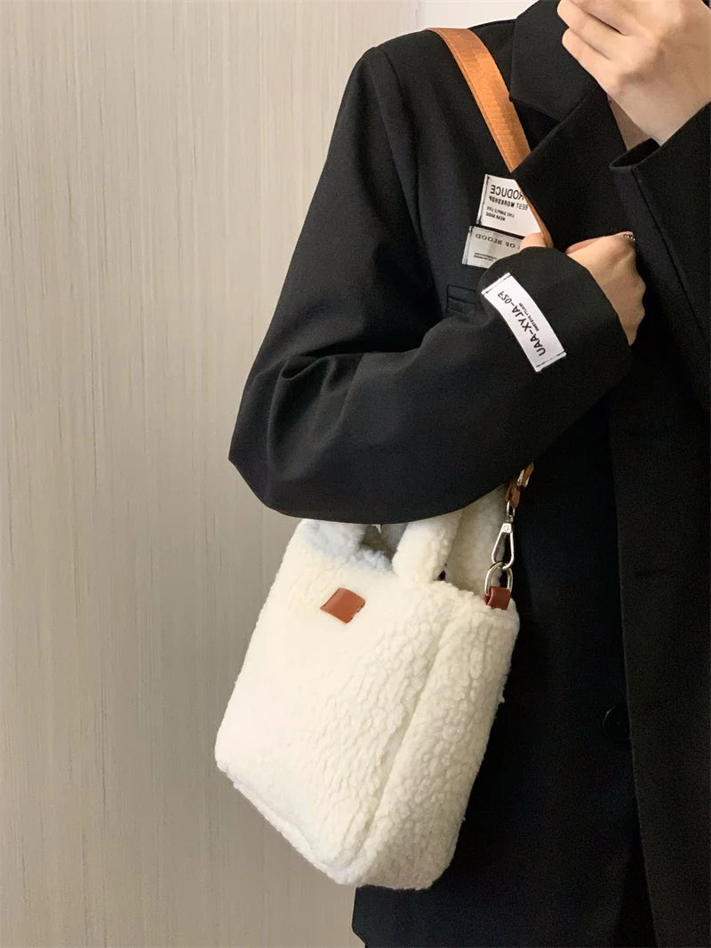 Faux Lamb Wool Women's Small Bucket Bags Winter Fashion Ladies Plush Shoulder Crossbody Bag Soft Furry Purse Female Handbags