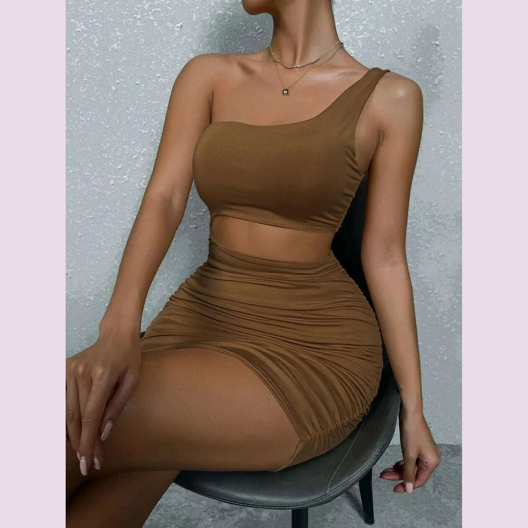 Sexy One Shoulde Backless Bodycon Mini Dress Women's Waist Hollow Out Tight Pleated Wrapping Skirt 2023 New Style