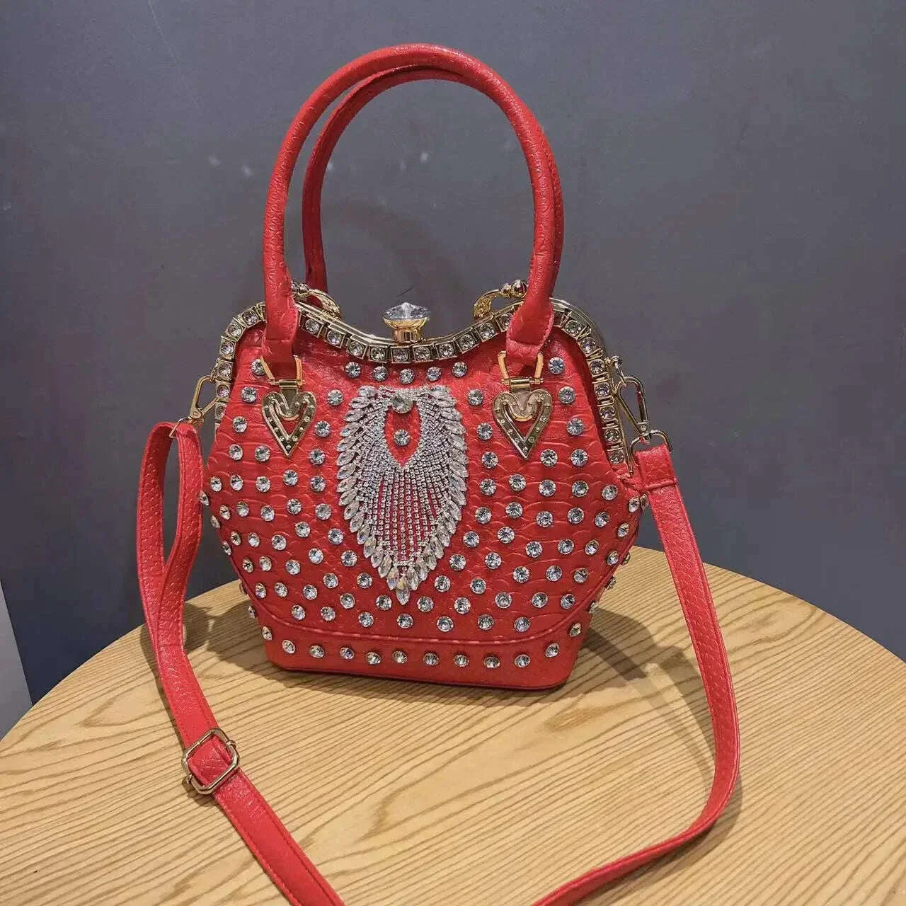 Cross-body Bucket Bag Female New Fashion High Sense Fashion Diamonds Inlaid Female Bag High-grade Handbag Single Shoulder Totes
