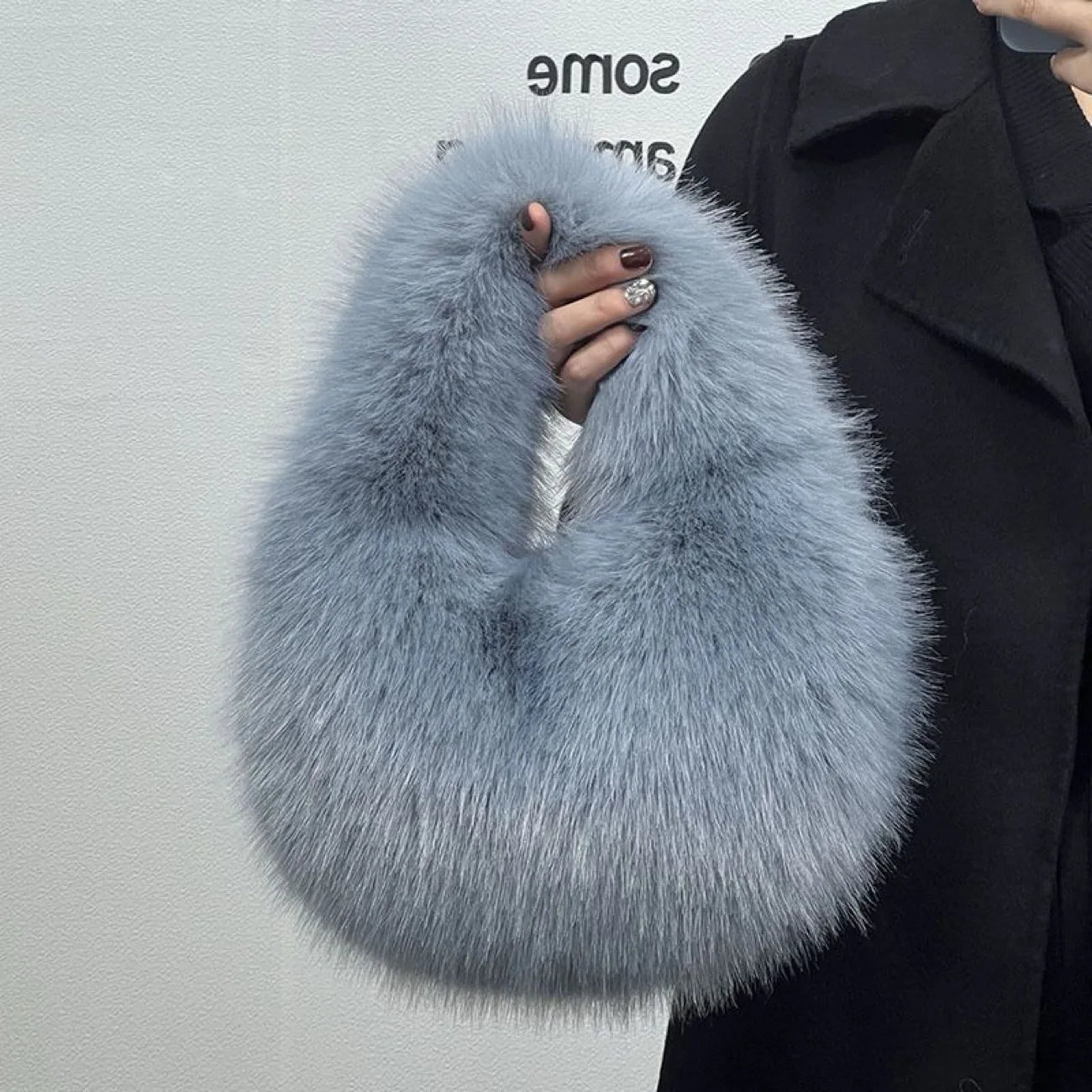 Soft Plush Women's Small Handbags Simple Faux Fur Female Fluffy Clutch Purse Winter Fashion Furry Tote Solid Color Shoulder Bags