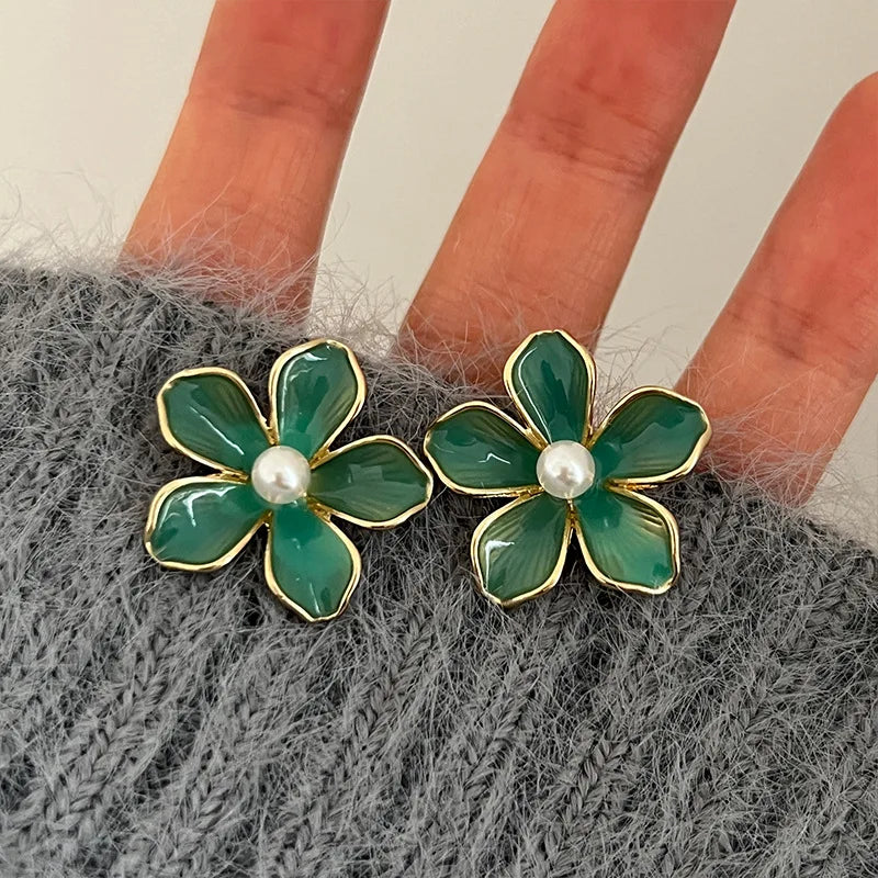 HUANZHI Enamel Pink Flower Stud Earring Irregular Petal Vintage Drip Oil Elegant Sweet Jewerly Gift for Women Girls