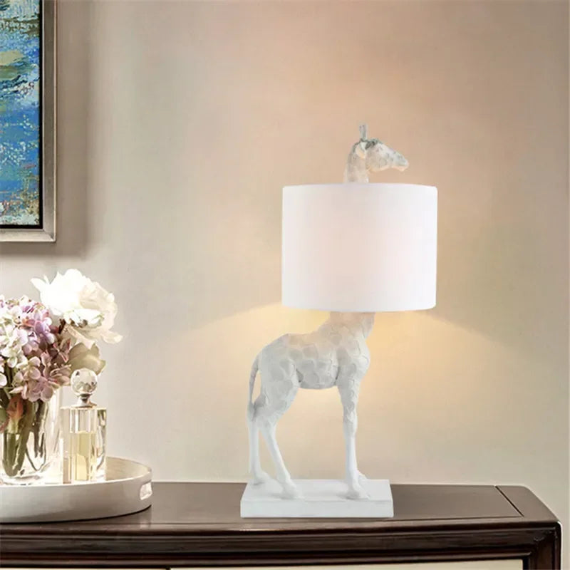 Factory Manufacture Designer Animal Resin Giraffe Table Lamp Gold Lamp Body Resin Animal Home Decor Night Lights E26/E27 Holder - Kimlud