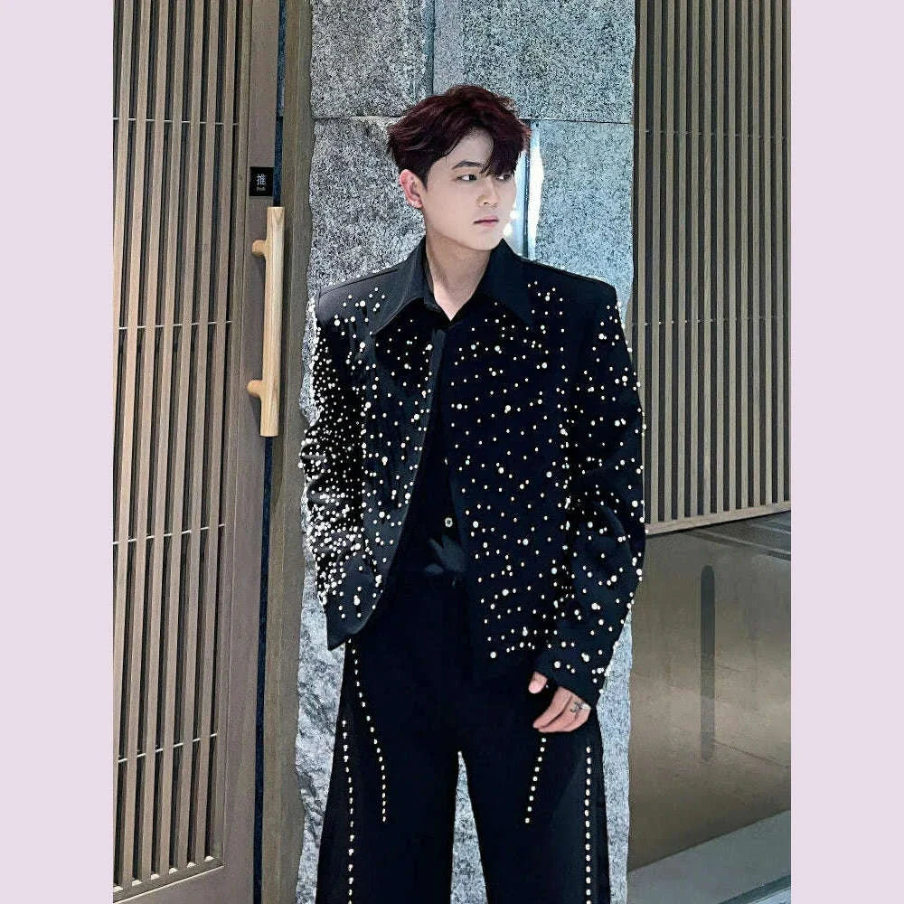 Men's 2025 Spring New Black Short Blazers Men's Niche Pearl Design Trendy High-end Tailored Coats Male Collarless Suit Jackets