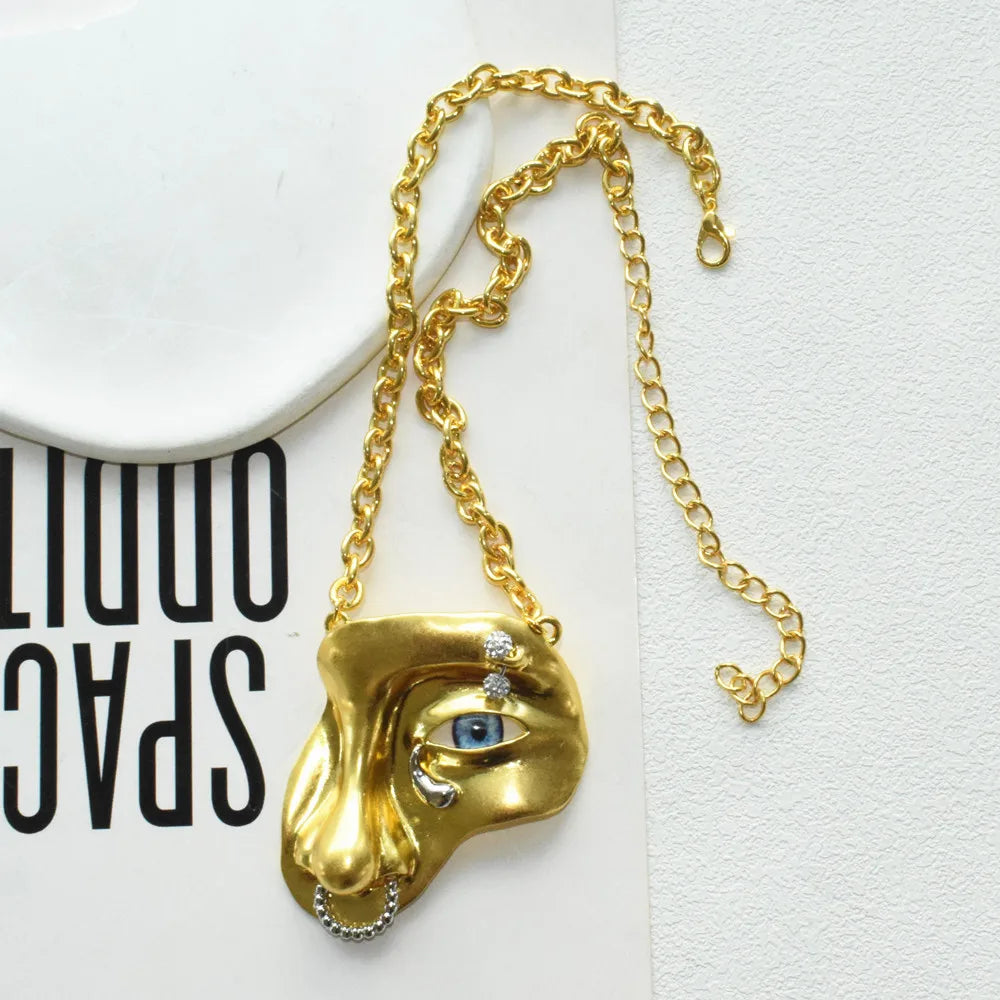 Vintage Baroque Style Alloy Plated Face Shaped Necklace For Women Fashion Jewlery Exaggerated Long Chain Necklace Accessory
