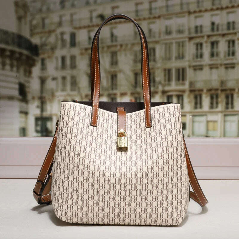 CH Premium Versatile Leather Crossbody Bag Ladies Large Capacity Daily Commuter Tote Bag Letter Print Design Ladies Fashion