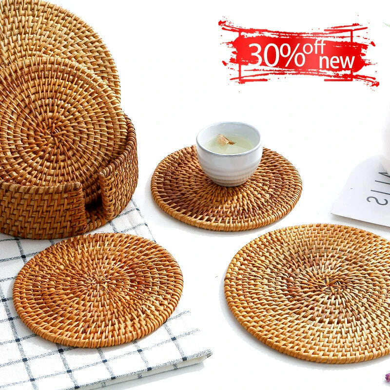 KEMORELA 1PC Round Natural Rattan Coasters Bowl Pad Handmade Padding Cup Mat Insulation Placemats Kitchen Decoration Accessories
