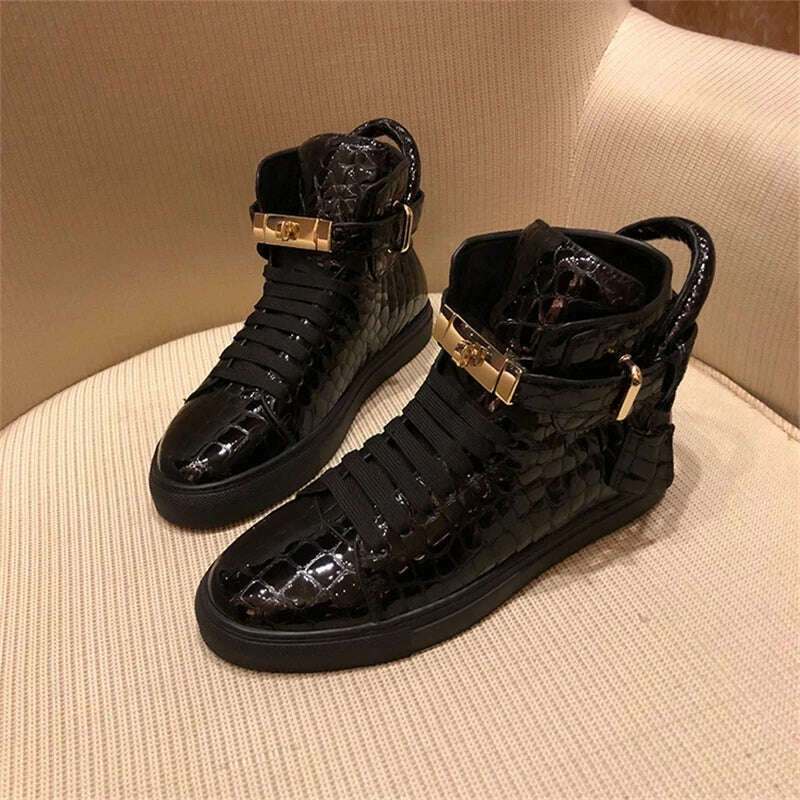 Men Embossed High Top Sneakers Lock Lace Red Metal Real Leather Designer Flat Men Platform Casual Shoes