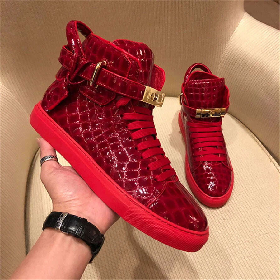 Men Embossed High Top Sneakers Lock Lace Red Metal Real Leather Designer Flat Men Platform Casual Shoes