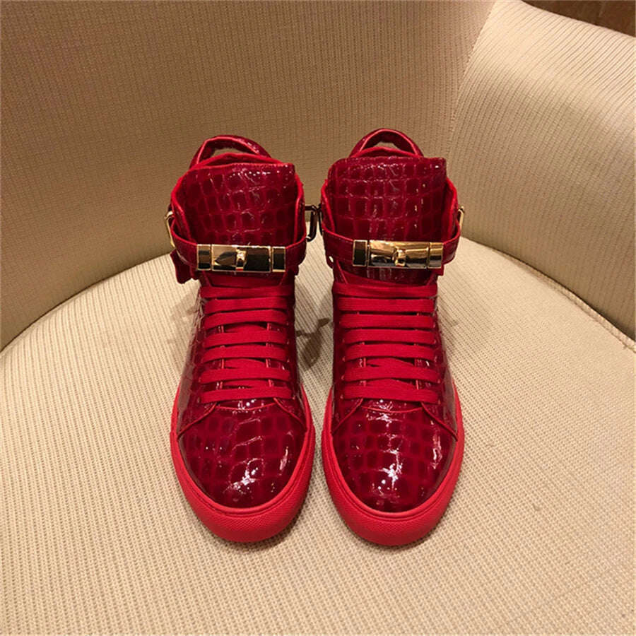 Men Embossed High Top Sneakers Lock Lace Red Metal Real Leather Designer Flat Men Platform Casual Shoes