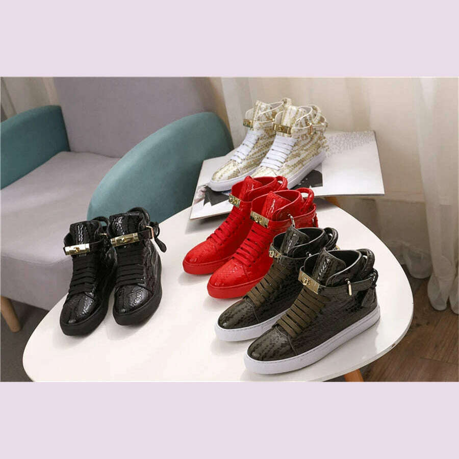 Men Embossed High Top Sneakers Lock Lace Red Metal Real Leather Designer Flat Men Platform Casual Shoes