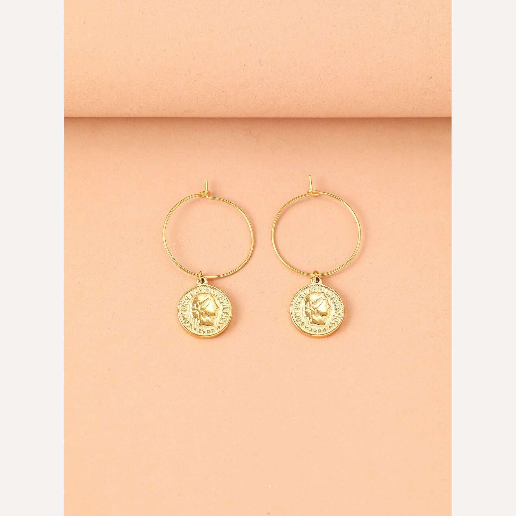 Stainless Steel Earrings Elegance Coins Queen's Portrait Baroque Pendants Temperament Fashion Hoop Earrings For Women Jewelry