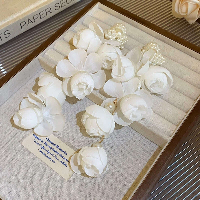 White Flower Long Fringe Earrings Imitation Pearl Crystal Dangle Earrings For Women Girls Fashion Delicate Party Wedding Jewelry