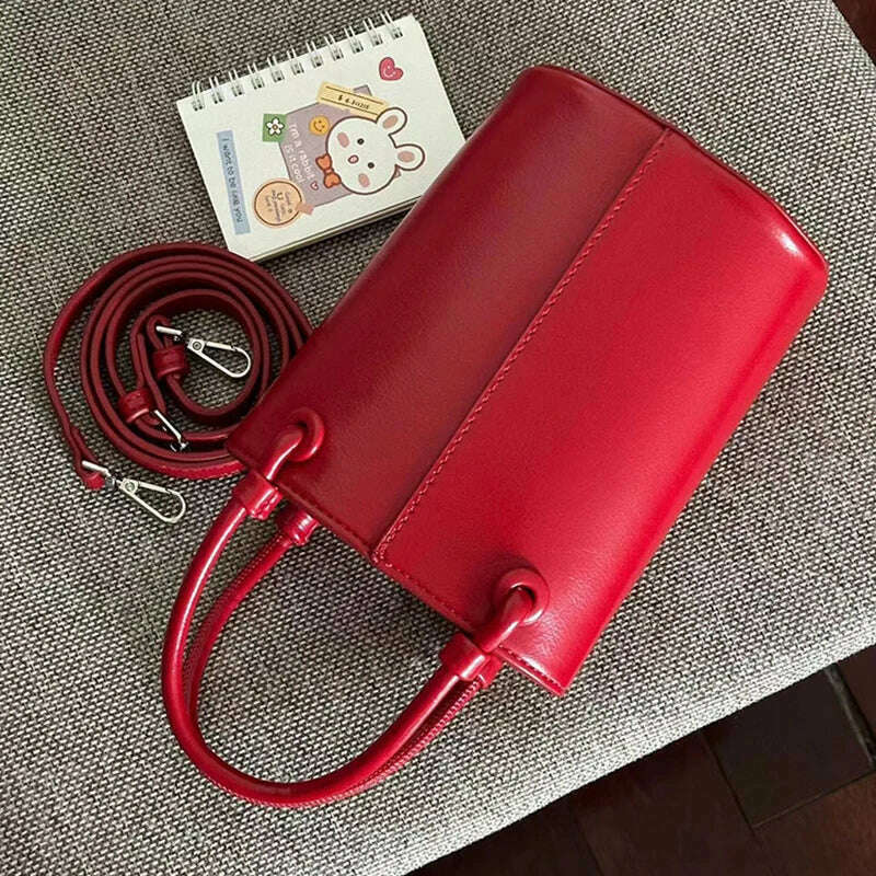 2024 New Chic Bucket Bags For Women Retro Red Versatile One Shoulder Crossbody Bag Autumn Winter Commuting Shopping Handbags