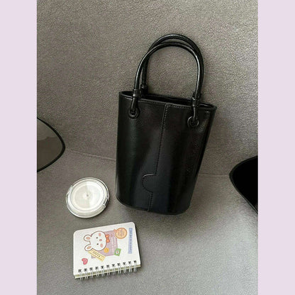 2024 New Chic Bucket Bags For Women Retro Red Versatile One Shoulder Crossbody Bag Autumn Winter Commuting Shopping Handbags