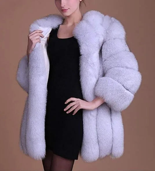 2018 New Hot Winter Women's Fur Coat Factory Supply Fashion Faux Fox/Rabbit Fur in White and Pink Plus Size