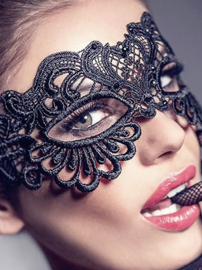 Black Party Mask for Women Hollow Lace Masquerade Blindfold Face Masks Princess Prom Party Props Costume Graduation