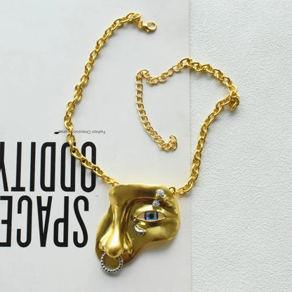 Vintage Baroque Style Alloy Plated Face Shaped Necklace For Women Fashion Jewlery Exaggerated Long Chain Necklace Accessory