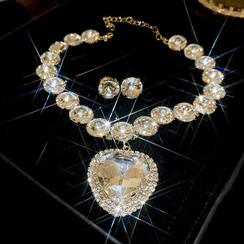 2 Pcs Rhinestone Heart Pendant Necklace Set Exaggerated Geometric Earring Light Luxury Temperament Fashion Women's Jewelry Sets