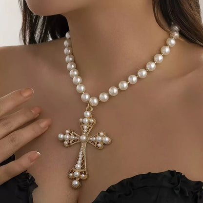 Exquisite and exaggerated punk necklace with a cross inspired pearl pendant, suitable for women's wedding parties