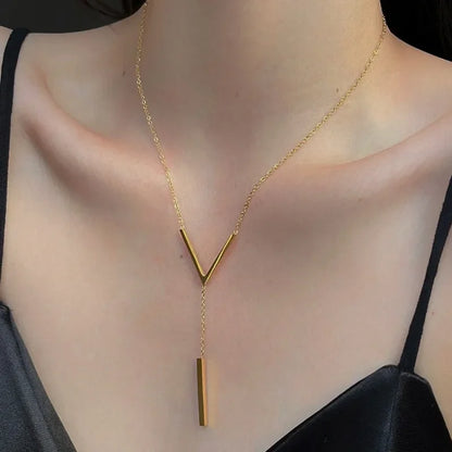 V-shaped Necklace Long Sexy Clavicle Neck Chain for Women Gold Pendant Tassels Girls Fashion Charms Wedding Party Jewelry Gifts