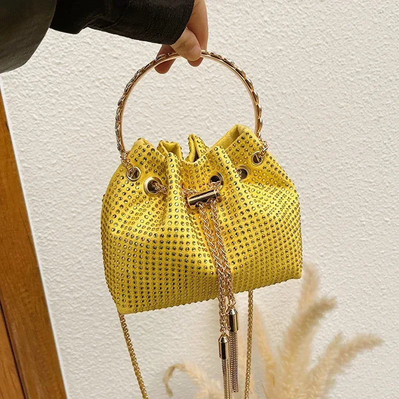 Luxury Diamonds Tassel Evening Clutch Bag Women Designer Chain Metal Ring Handle Shiny Crystal Bucket Purse Bridal Wedding Party