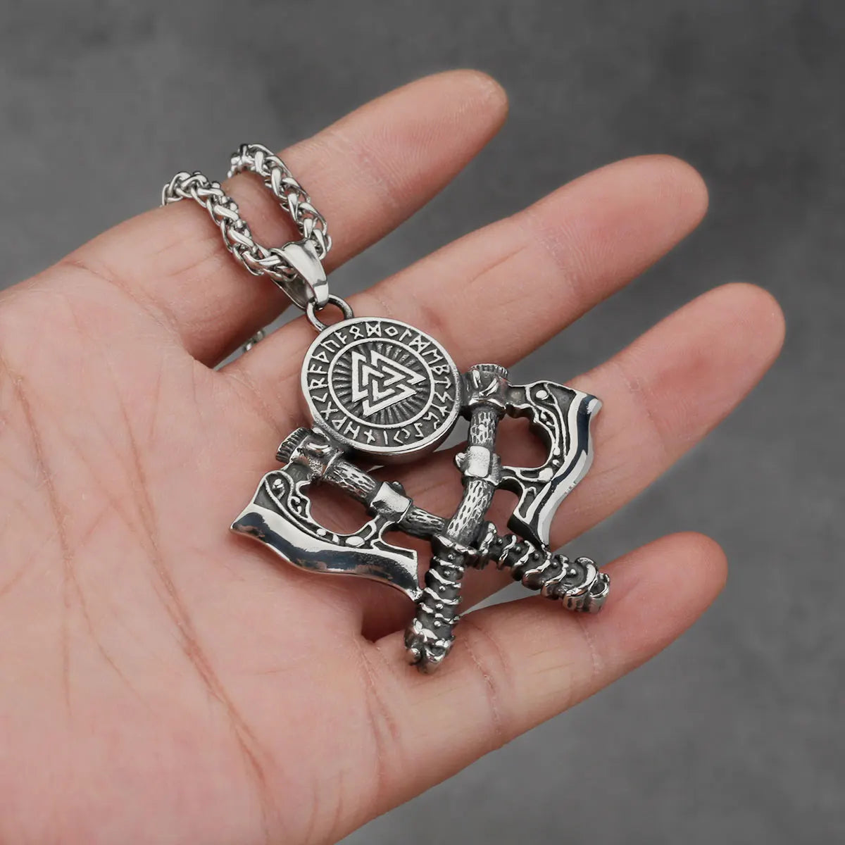 Men's Stainless Steel Exquisite Double Axe Pendant Necklace Nordic Rune Amulet Gift High Quality Popular Jewelry Wholesale