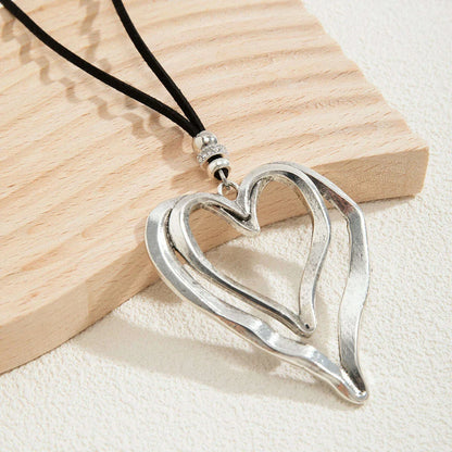 Long Lace Up Rope Chains with Big Hollowed Out Heart Pendant Necklace for Women Trendy Accessories on Neck Fashion Jewelry Gifts