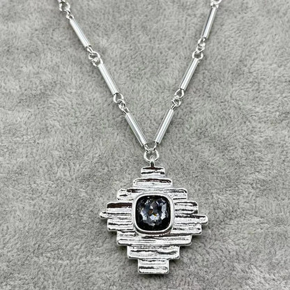 2025 Summer New Bestseller Shiny and Beautiful Blue Crystal Necklace, Women's Jewelry Gift