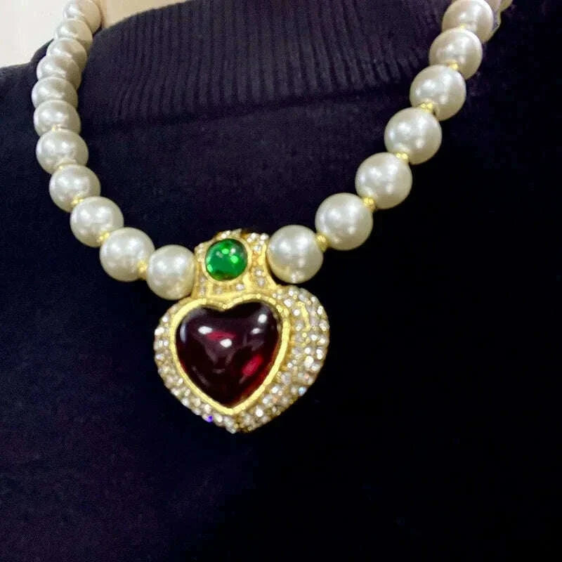 Draweye Winter Sweater Chain Vintage Heart Palace Style Neckalces for Women Pearls Fashion Hyperbole Collares Para Mujer