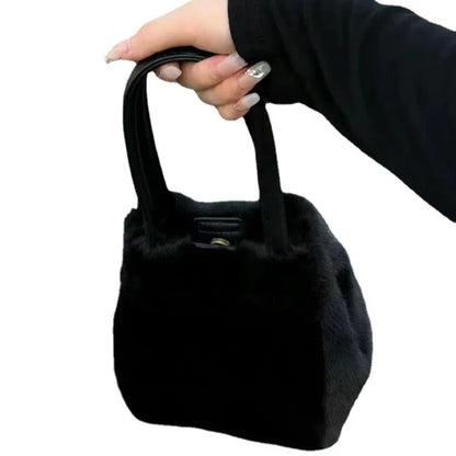 2025 new khaki plush bag hand-held bucket bag women's Korean style commuting small bag fashionable and versatile fur shoulder ba