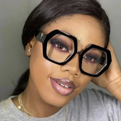 2025 Luxury Square Sunglasses Ladies Fashion Glasses Classic Brand Designer Retro Sun Glasses Women Sexy Eyewear Unisex Shades