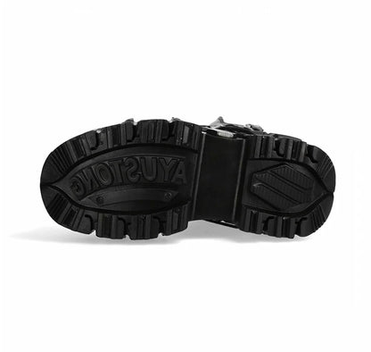 Metal Rivet Platform Cross Tie Motorcycle Boots Female Rock Round Head Fashion Retro Short Boots Goth Style Platform Boots