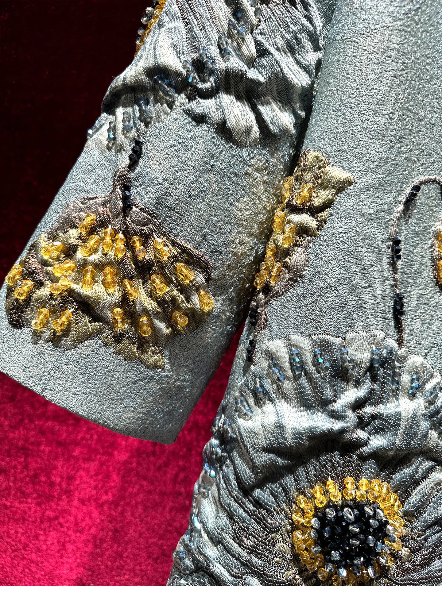 2025 Luxury Girls Vintage Embroidery Jacket Women Floral Beading Long Coat Wide Waisted O-neck Outwear Trench 2/3 Sleeves