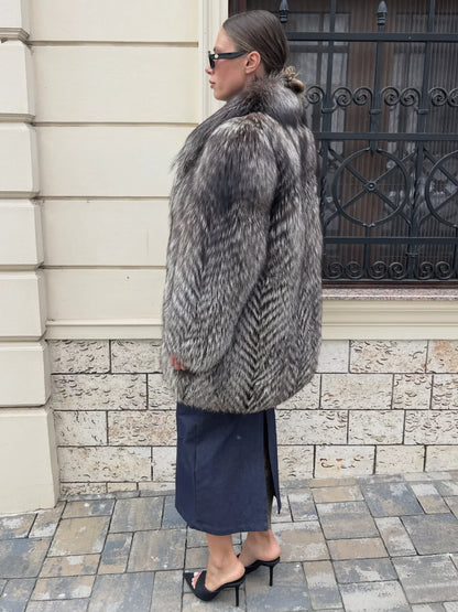 Customized Women's Fur Coat Silver fox Fur Coat 2025 New Style Fashionable and Luxurious Women's fox Fur Coat