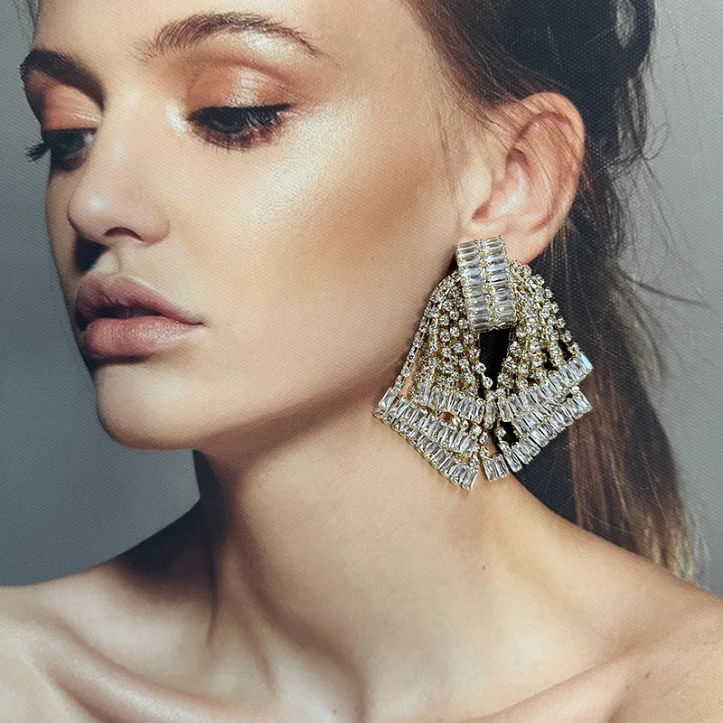 Europe and the United States light luxury high-grade sense zircon rhinestone tassel earrings girl style dress dinner earrings