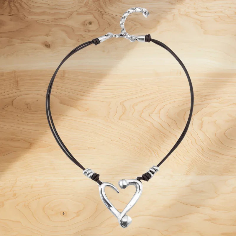 2025 Summer New Bestseller Shiny and Beautiful Blue Crystal Necklace, Women's Jewelry Gift