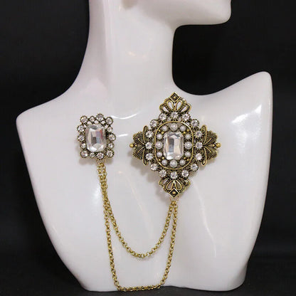 Vintage Fashion Black Crystal Sparkling Rhinestone Brooch Creative Lapel Pin Medieval Design Long Chain Brooches Autumn Winter