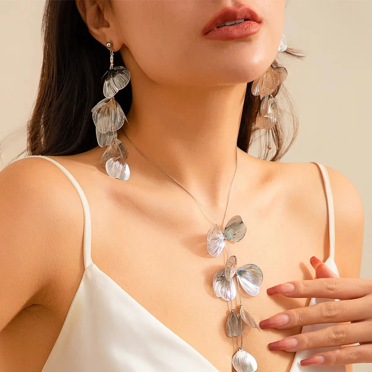 Aesthetic Elegant Ginkgo Leaf Pendant Earrings Necklace Set for Women Romantic Bridal Tassel Jewelry Set Party Neck Accessories