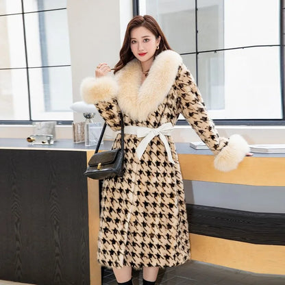 Hot Sales Genuine Mink Fur Fashion New Women's Long Thickened Oversized Fox Fur Collar Warm Mink Coat High Quality Real Fur Coat
