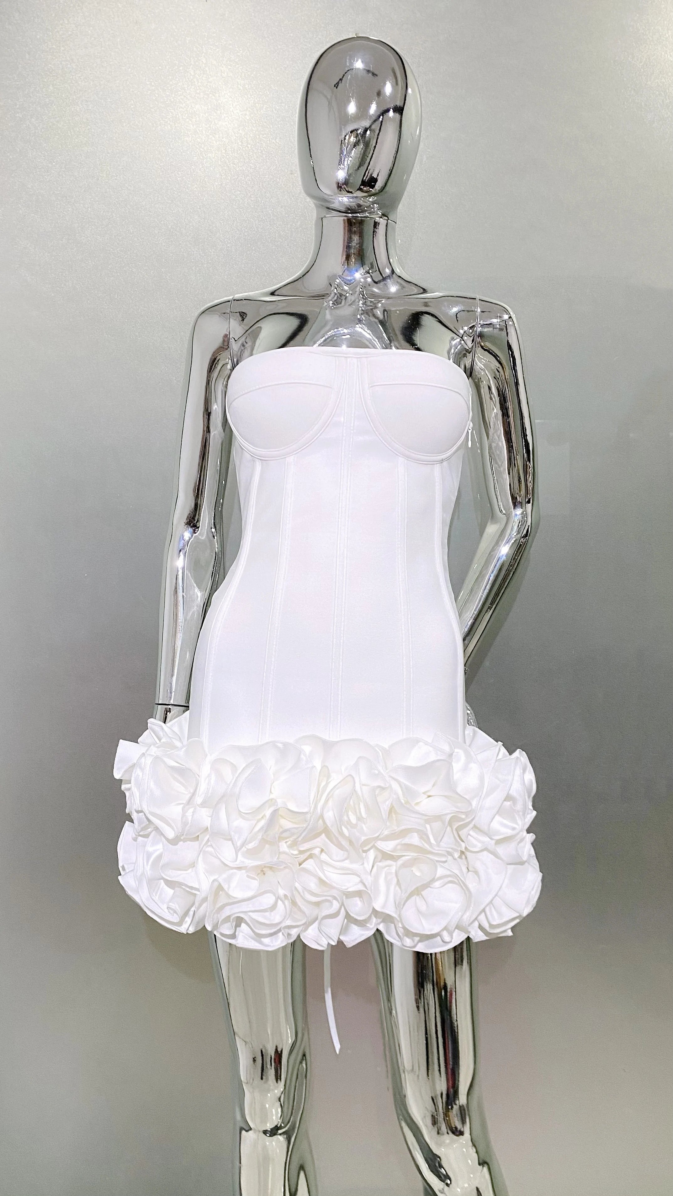 Red Color Women Sexy Strapless Ball Gown Mini Dress Celebrity Red Carpet Fashion Evening Party Celebrate Dress Wholesale