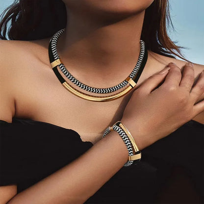 2PCS Set New Fashion Black and White Thick Double Line Metal Tube Exaggerated Hip-Hop Style Necklace Bracelet Set for Daily Wear